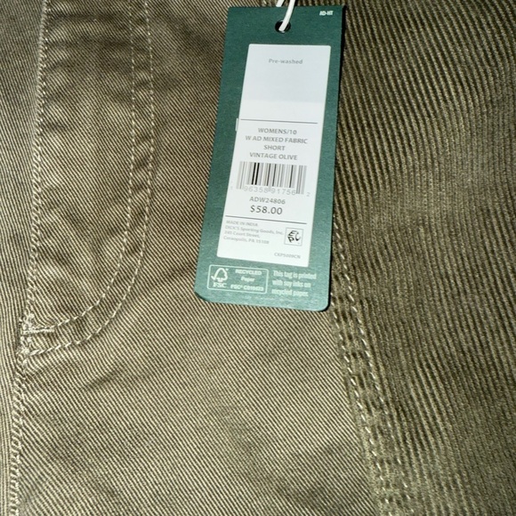 Alpine Design Womens Olive Cargo Shorts NWT Size 10 - Picture 3 of 10